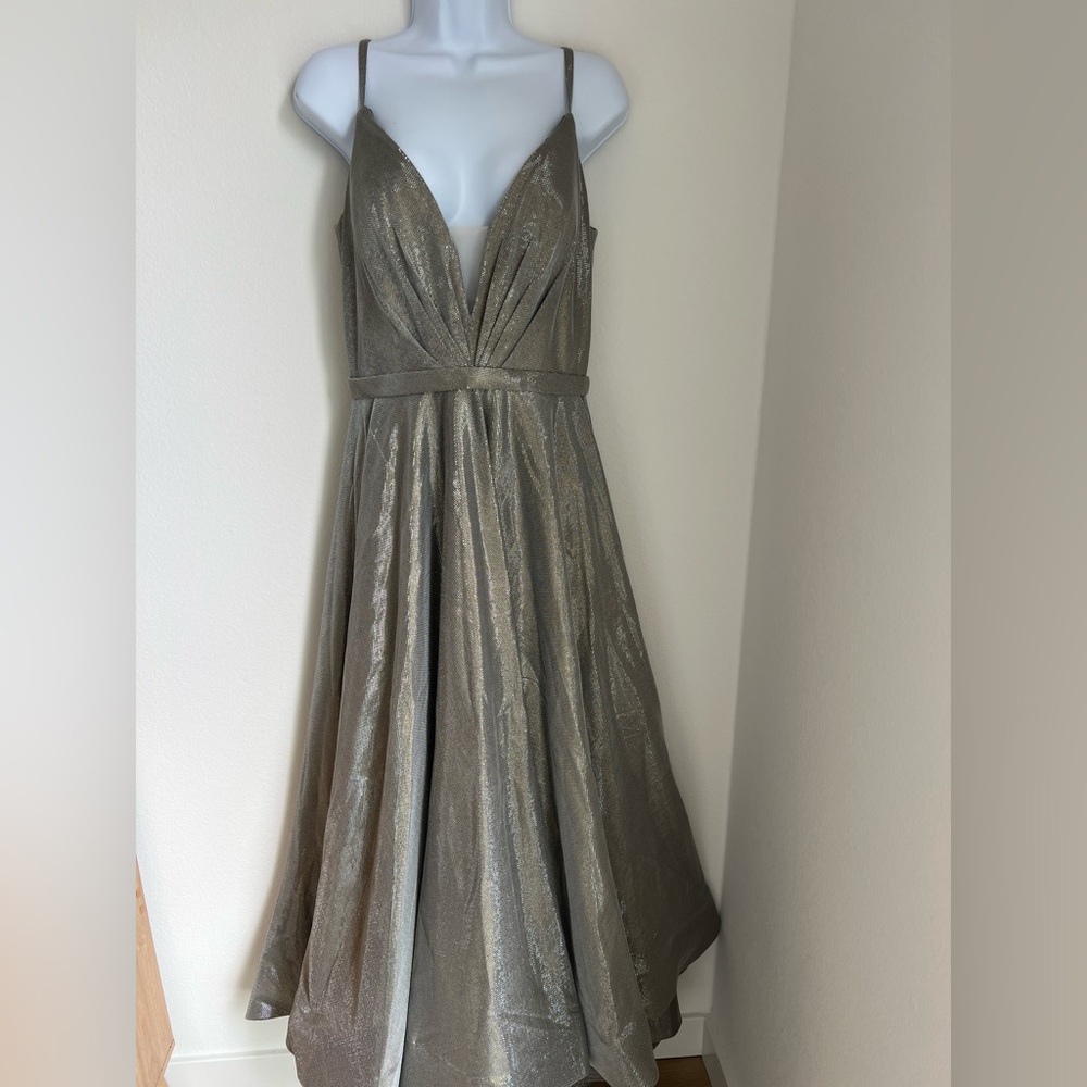 Mac Duggal Silver Ball Gown / Wedding Guest Dress / Prom Dress